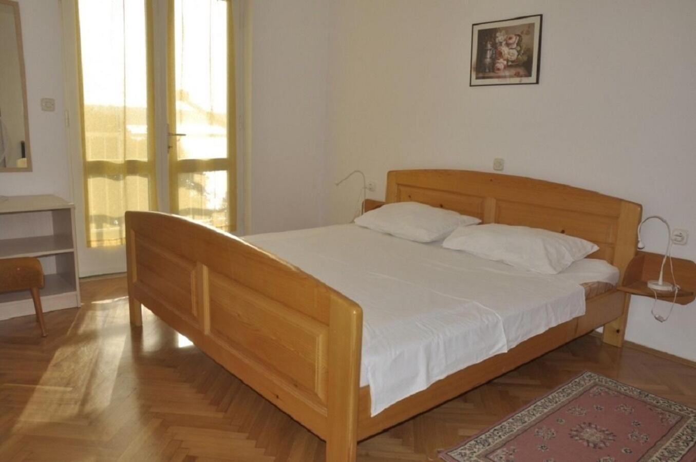 Apartments Petar - 6M From The Sea Barbat na Rabu Екстериор снимка