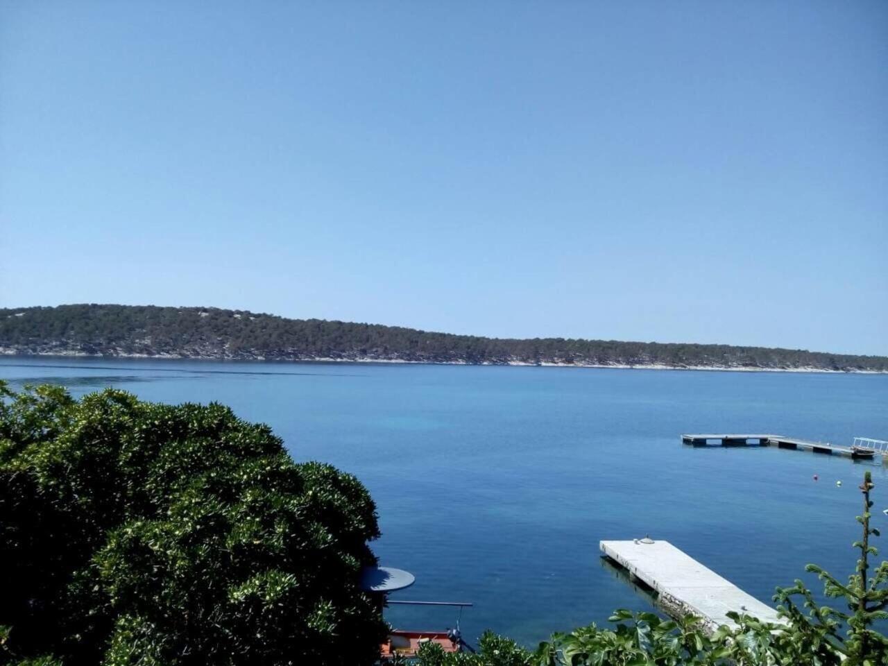 Apartments Petar - 6M From The Sea Barbat na Rabu Екстериор снимка