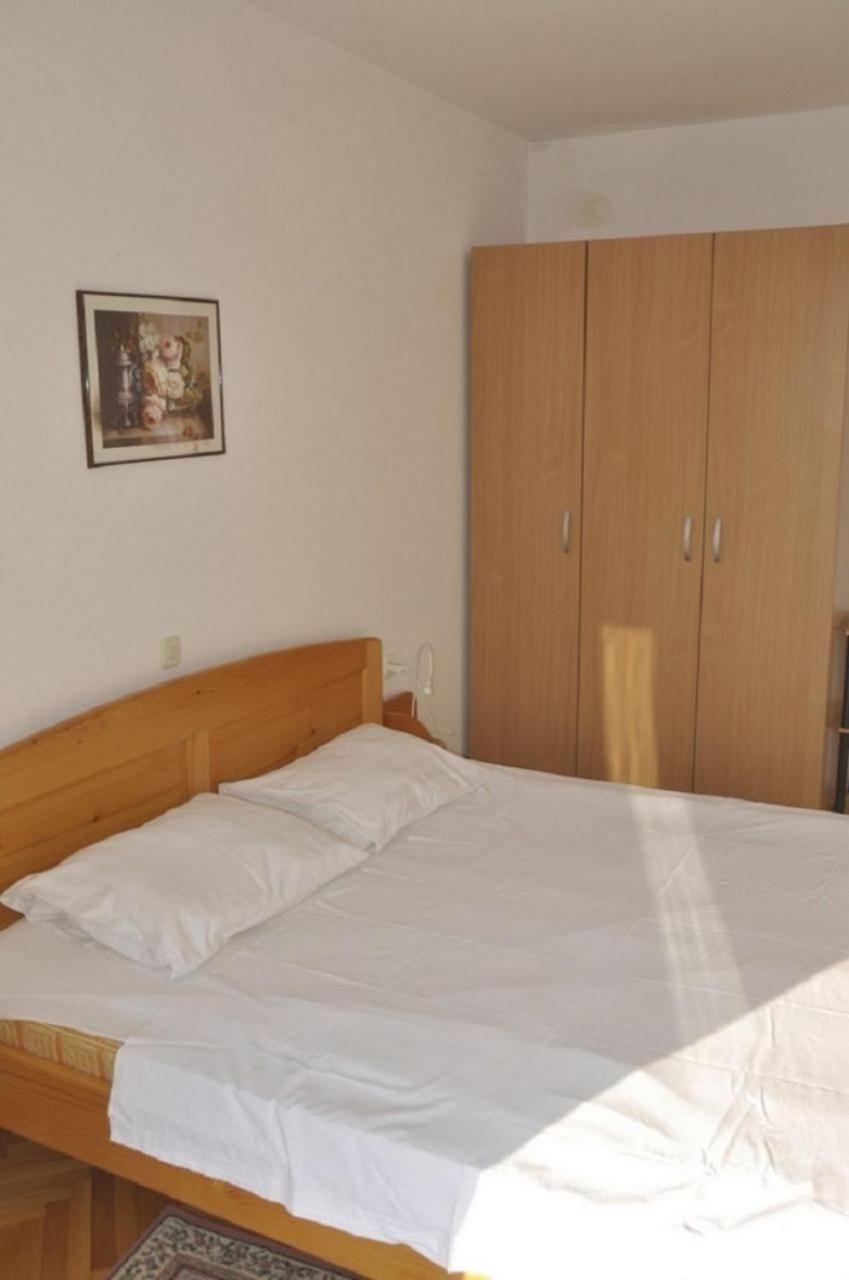 Apartments Petar - 6M From The Sea Barbat na Rabu Екстериор снимка