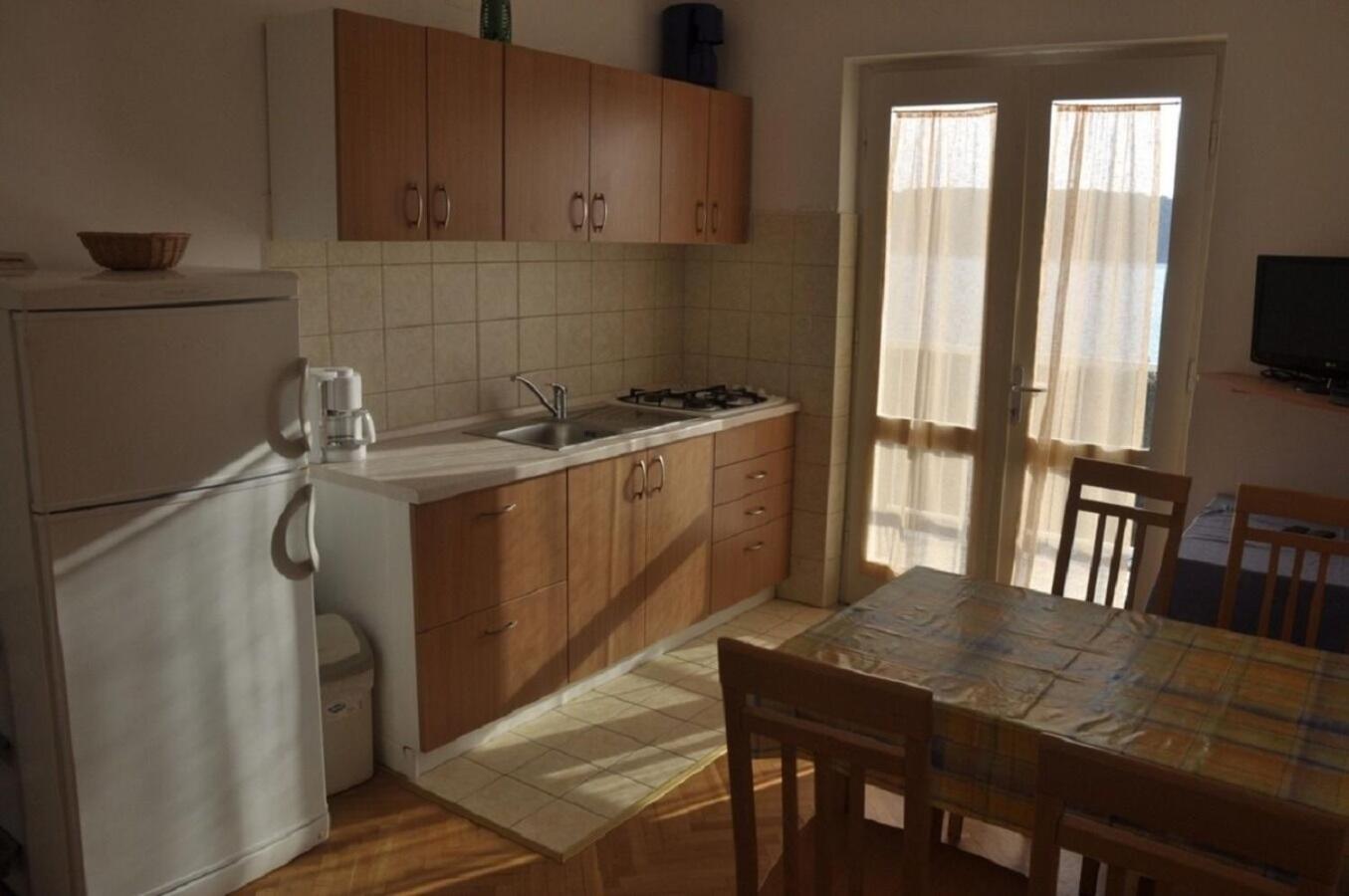 Apartments Petar - 6M From The Sea Barbat na Rabu Екстериор снимка