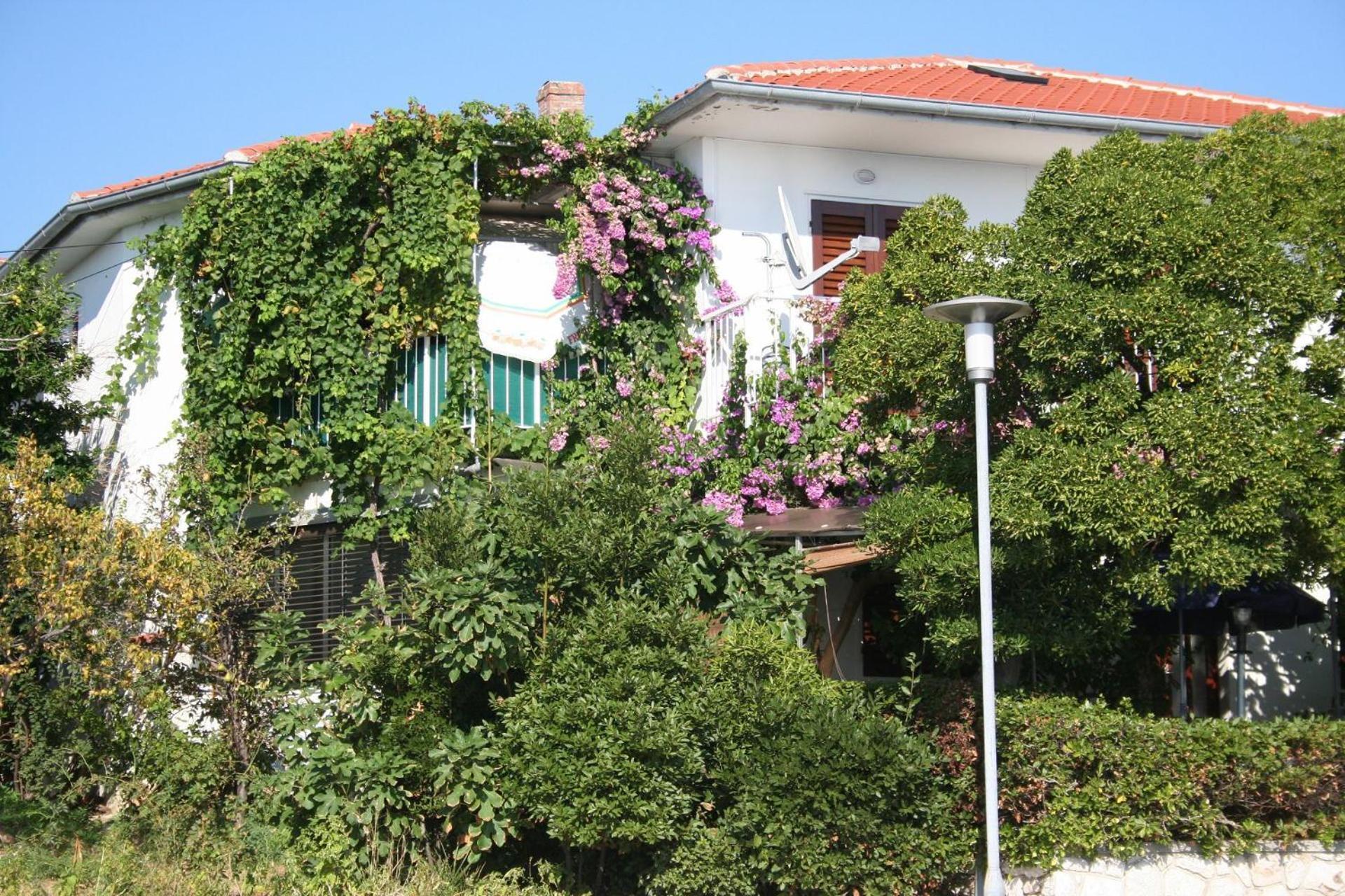 Apartments Petar - 6M From The Sea Barbat na Rabu Екстериор снимка